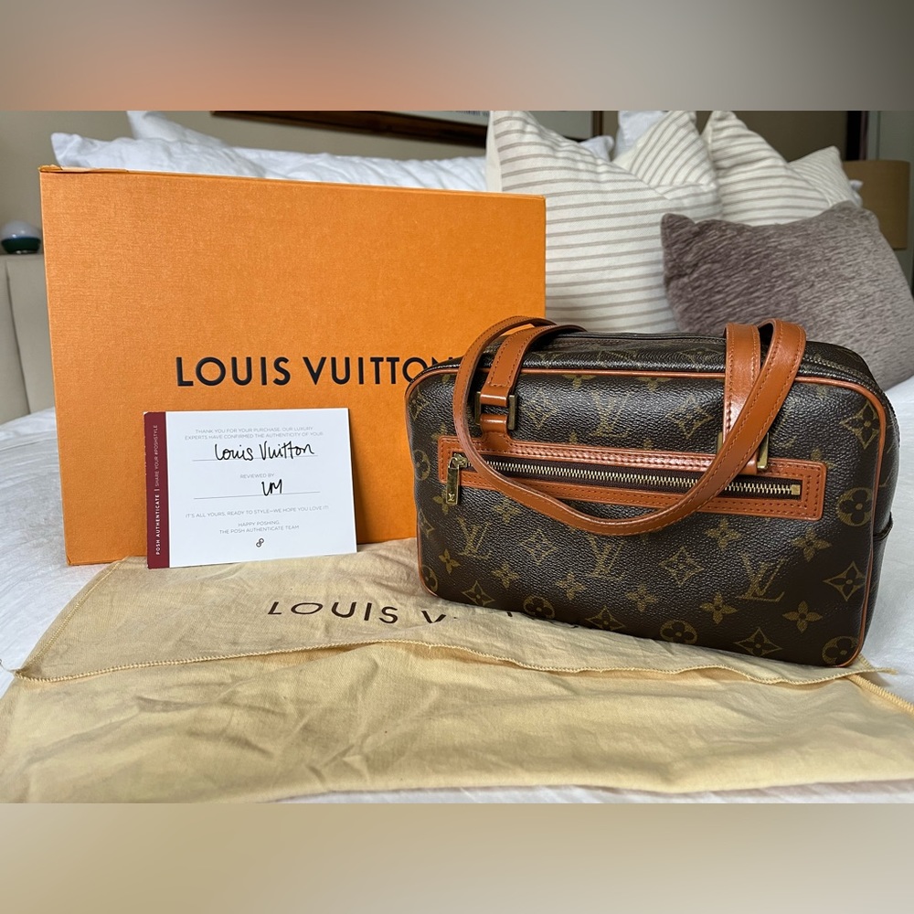 ❌SOLD!!❌ Authentic Louis Vuitton Cite MM